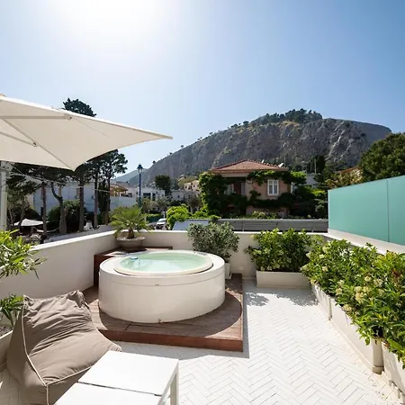 Unico Boutique D'arte Hotel