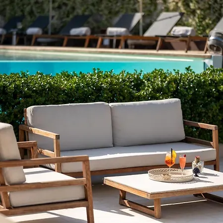 Unico Boutique D'arte Hotell 4*