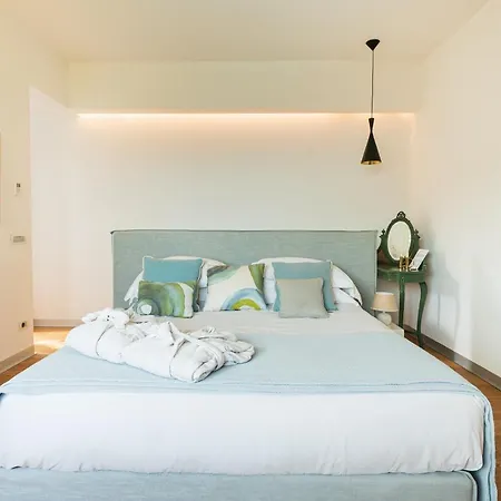 Unico Boutique D'arte Hotell 4*