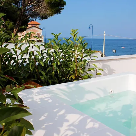 Unico Boutique D'arte 4*