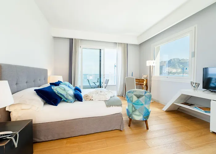 Unico Boutique D'arte 4*